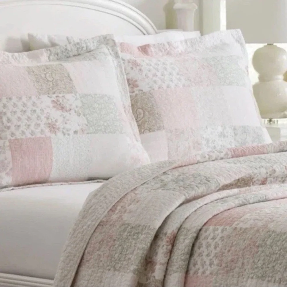Laura Ashley Full/Queen PINK Patchwork Quilt Set Reversible 100% COTTON ~ 3Pc